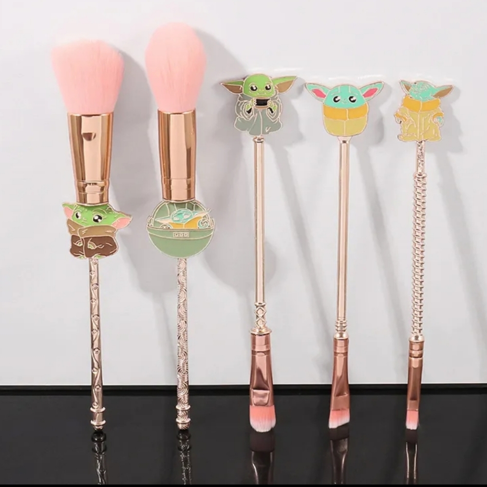 Star Wars Grogu Baby Yoda Makeup‎ Brush Set